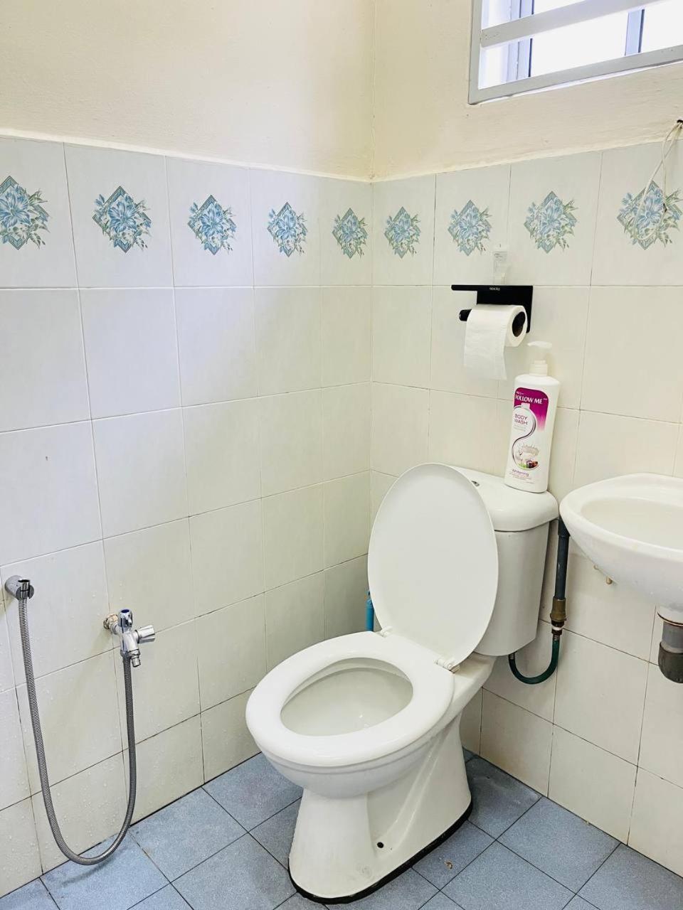 Sofea Homestay Ipoh Extérieur photo